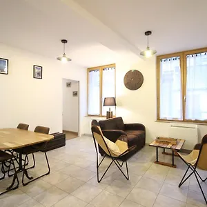 apartment-appartement-f-3-neuf-2-chambres-4-couchages.hotels-rhonealpes.com/
